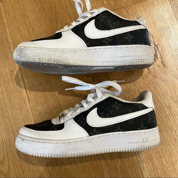 Nike Custom Air Force 1's Louis Vuitton Sneakers - Picture 7 of 8